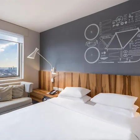 Hyatt Regency Etoile 4* Parigi
