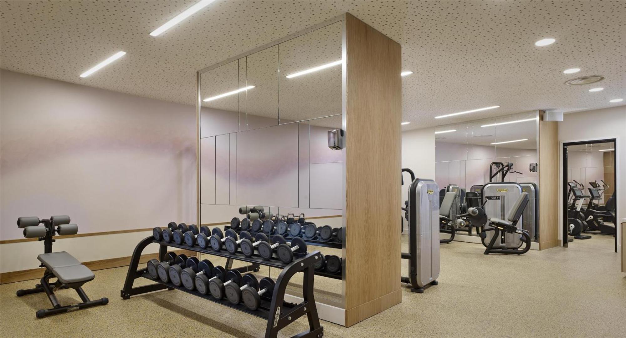 Hyatt Regency Etoile 4* Paris