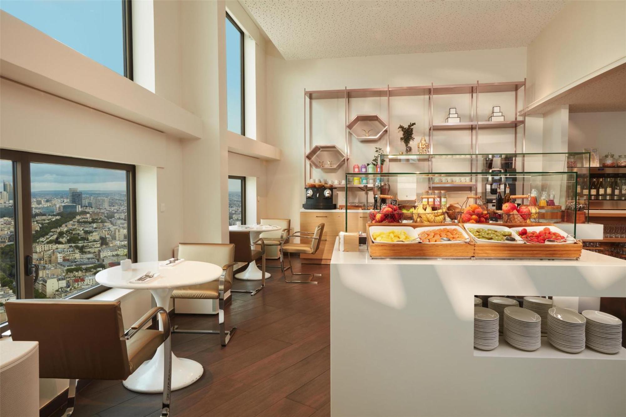 Hyatt Regency Etoile 4* Paris