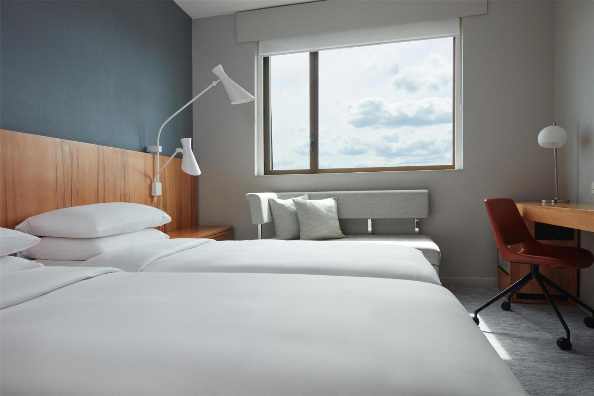 Hotel Hyatt Regency Etoile 4*