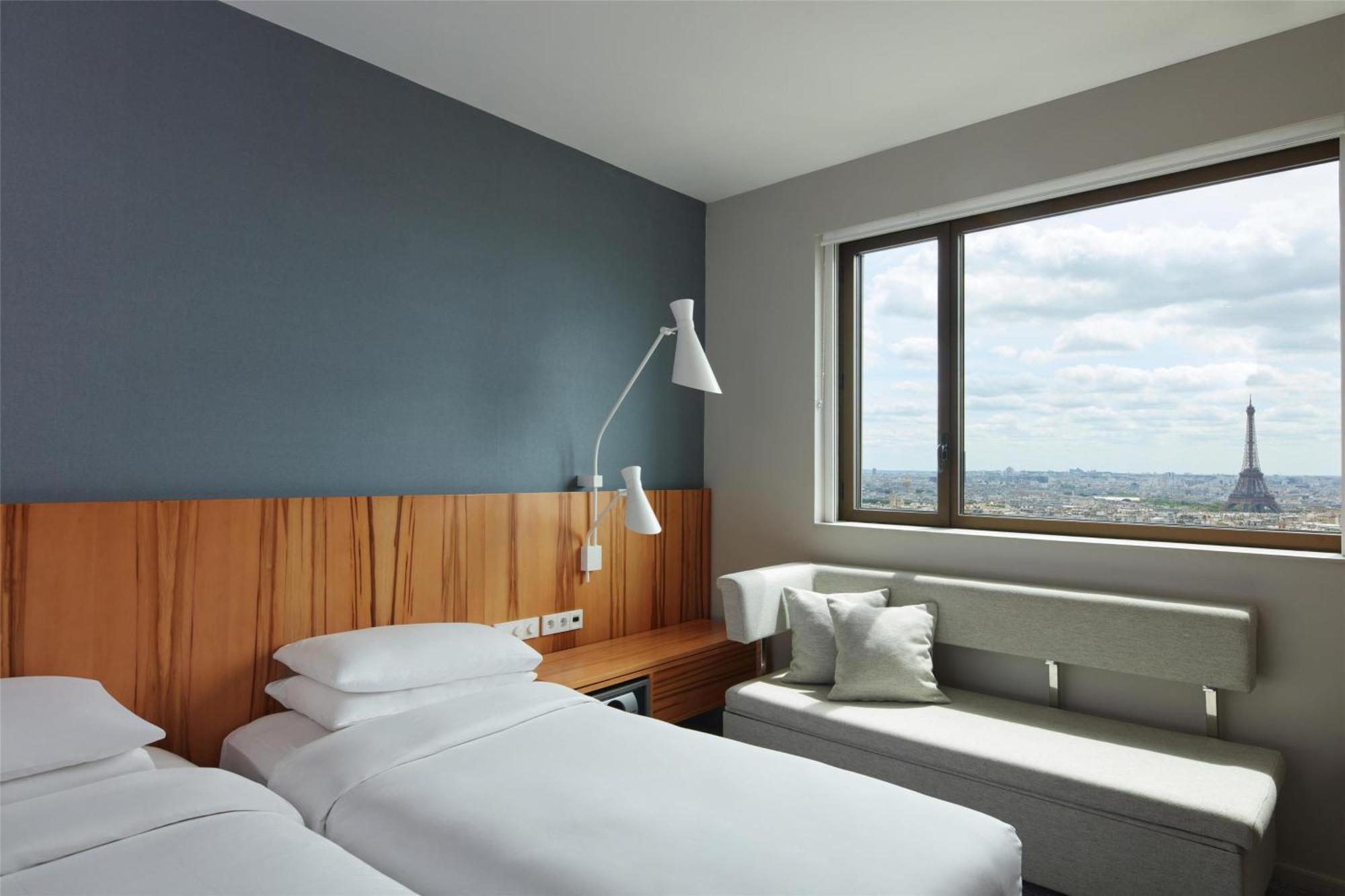 Hyatt Regency Etoile Hotel