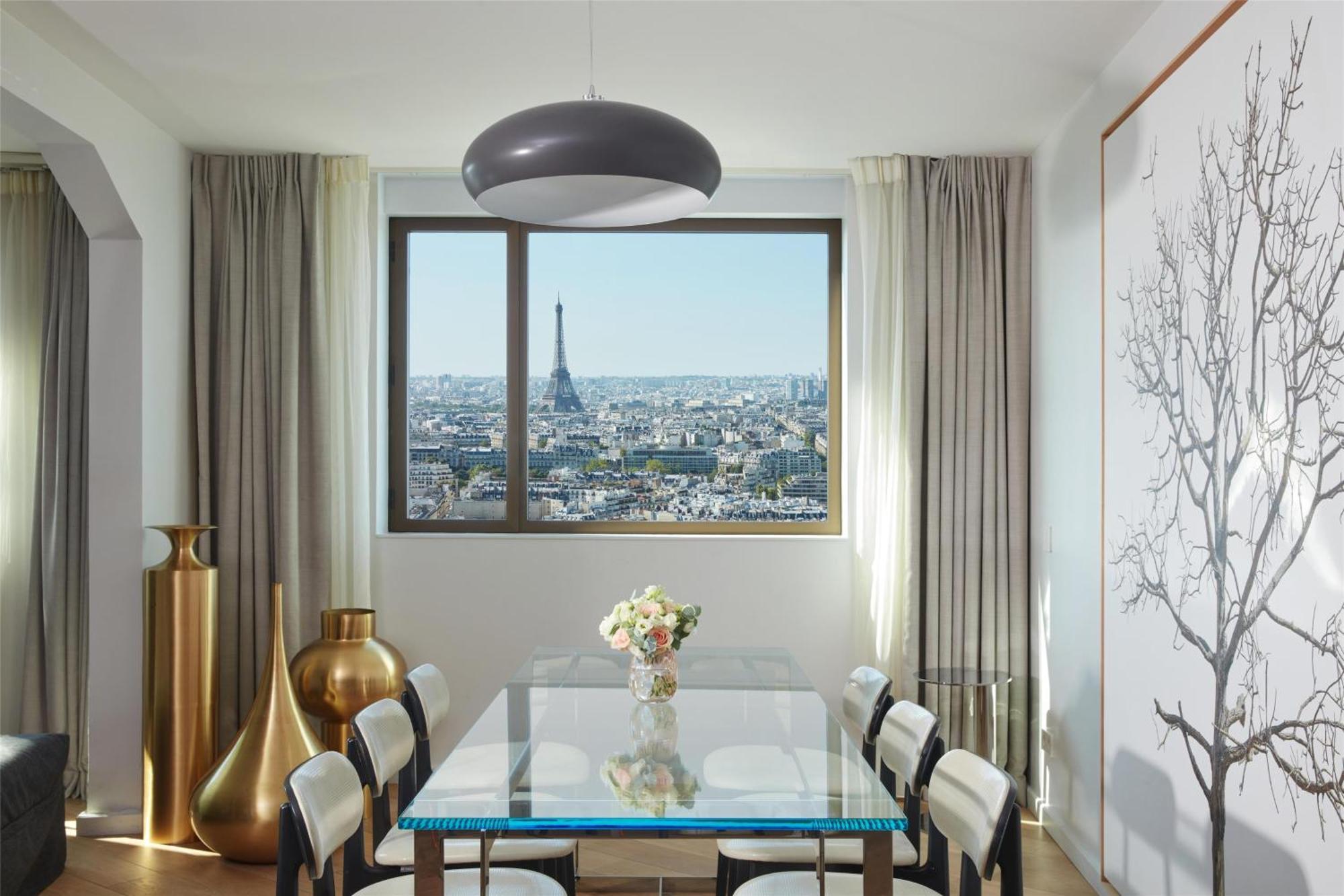 Hyatt Regency Etoile Hotel