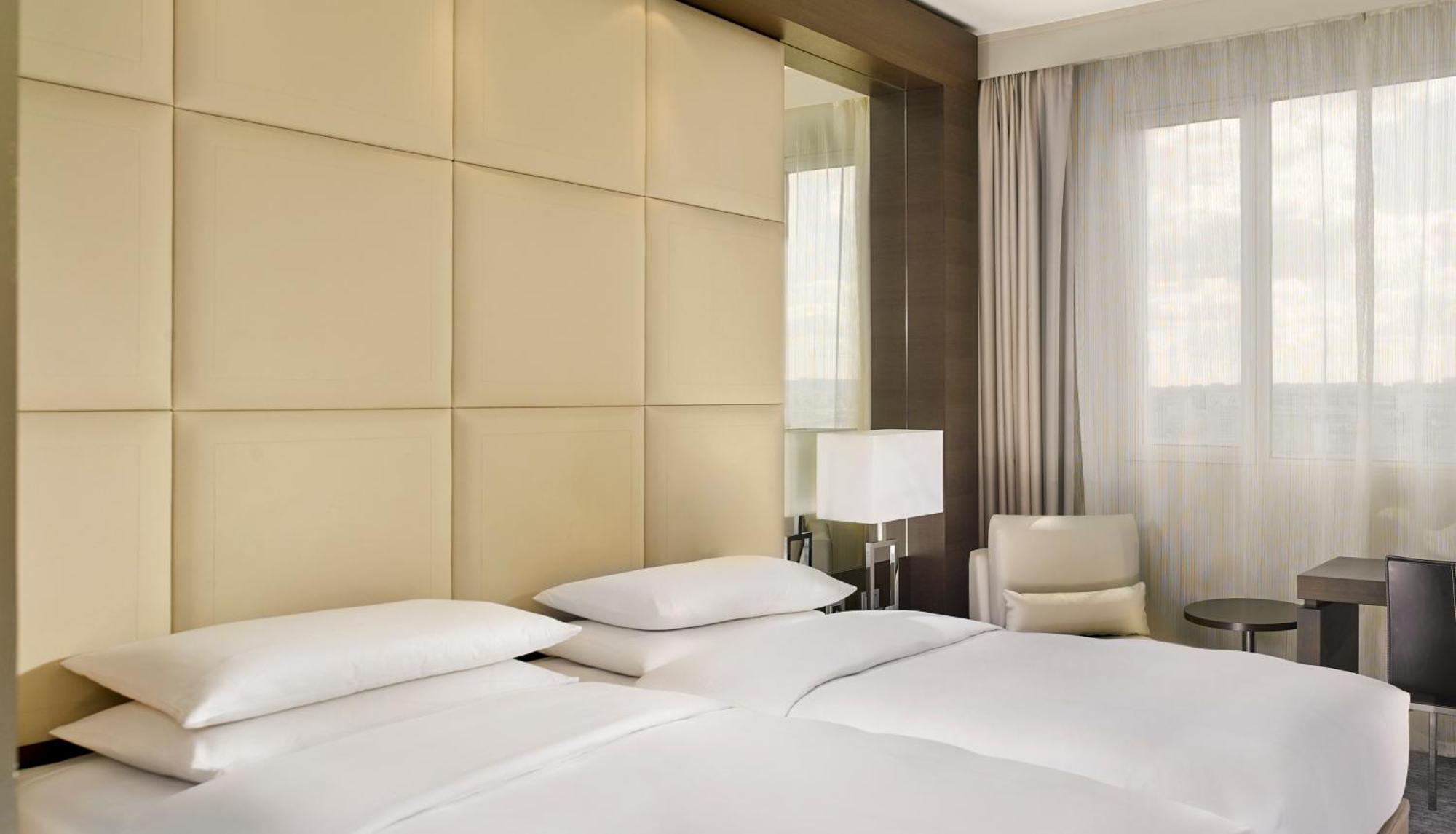 Hyatt Regency Etoile Parigi