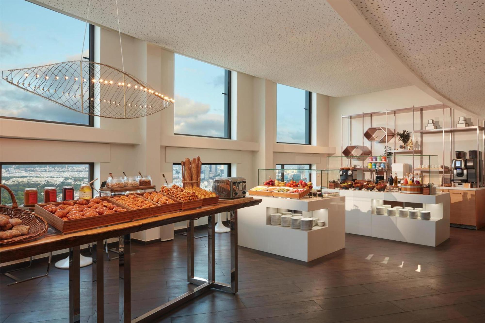 Hyatt Regency Etoile