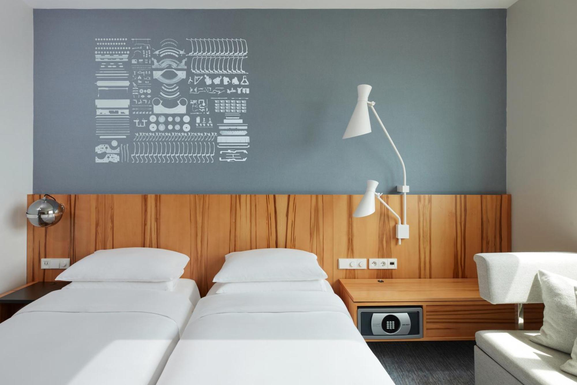 Hyatt Regency Etoile