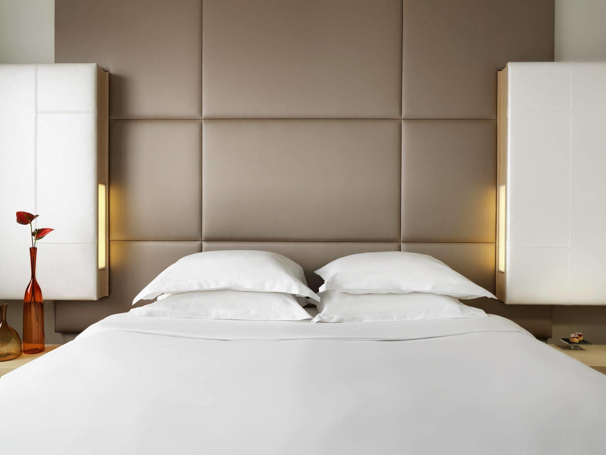 Hyatt Regency Etoile 4* Paris